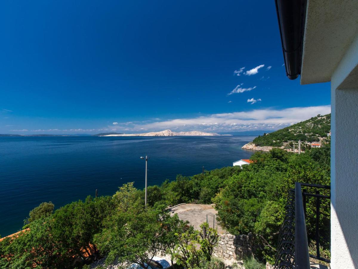 Apartment Starigrad-3 By Interhome